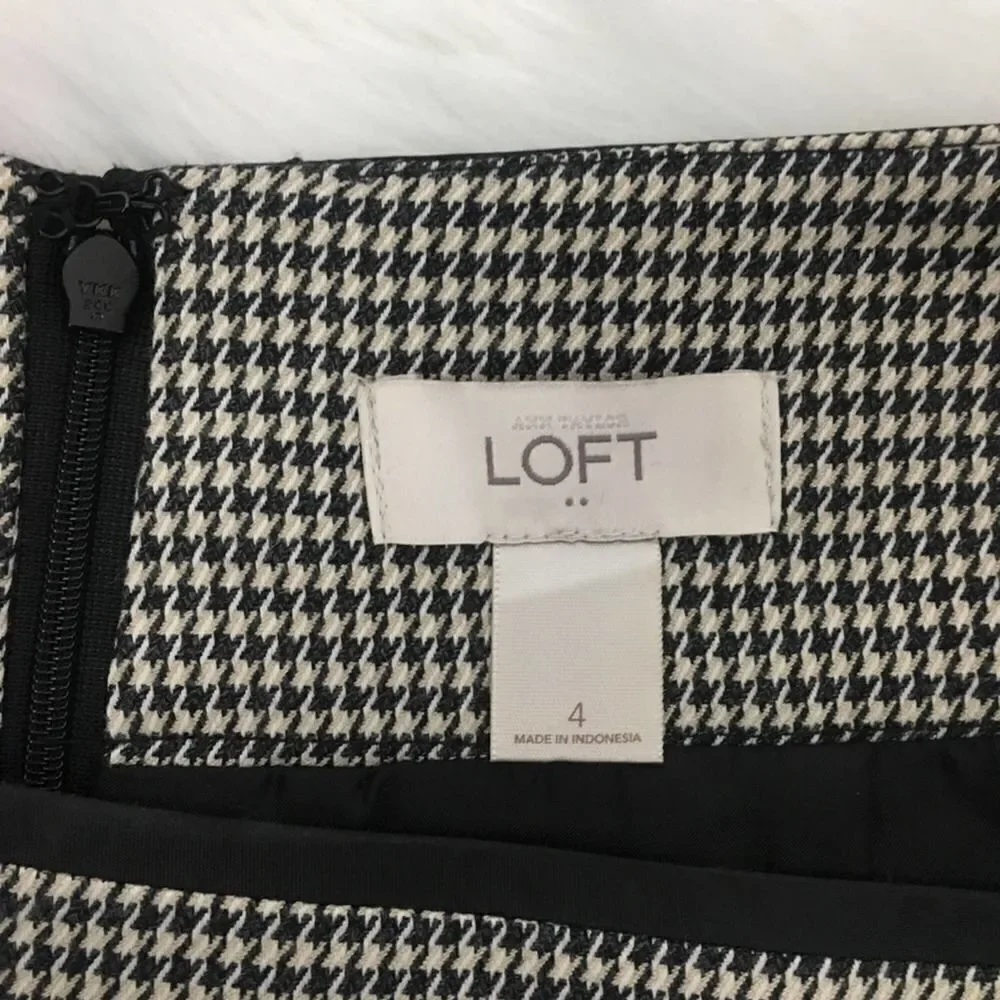Ann Taylor LOFT Skirt